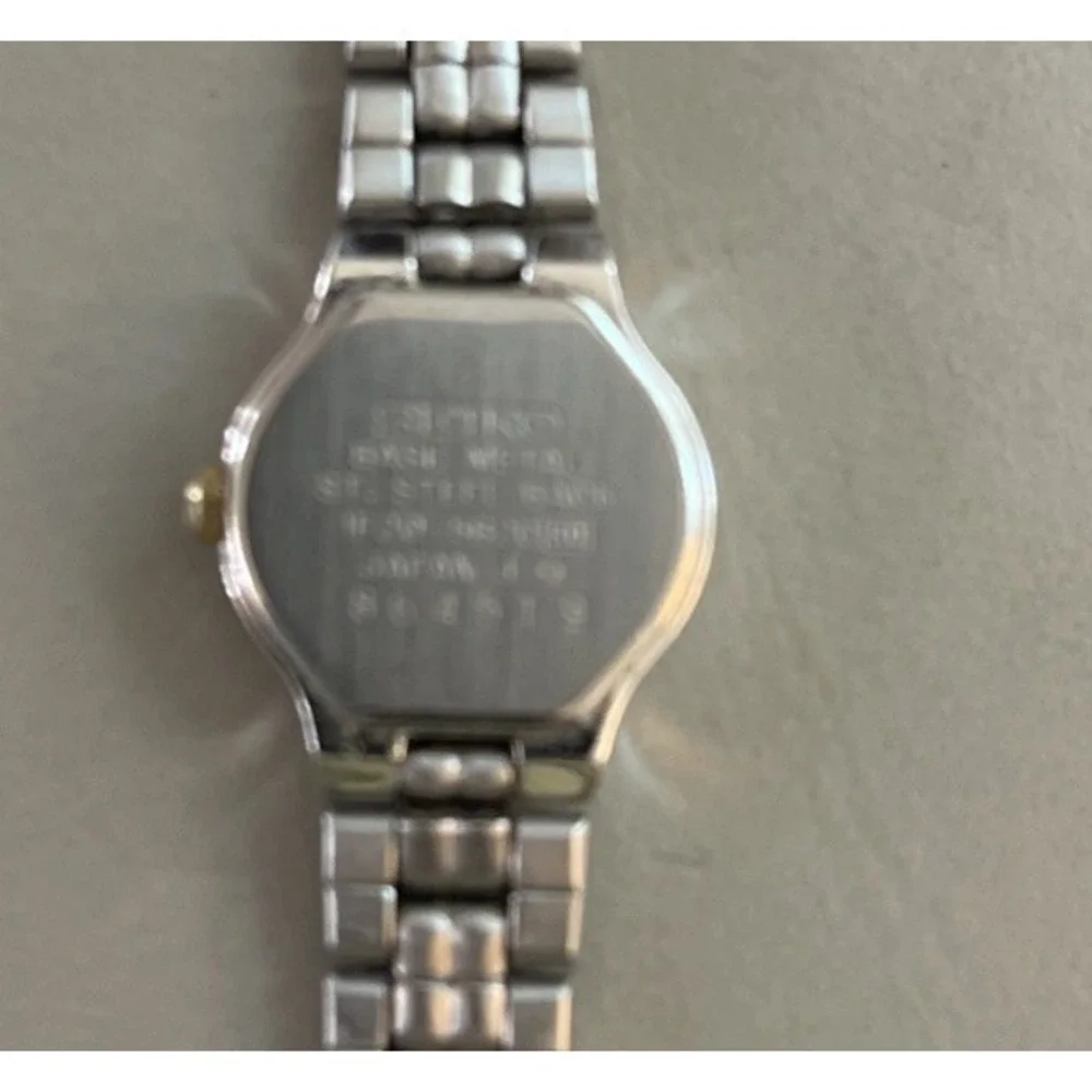 Vintage‎ Seiko Women's Two Tone Quartz Wristwatch 1F20-5B20 *Needs Battery*